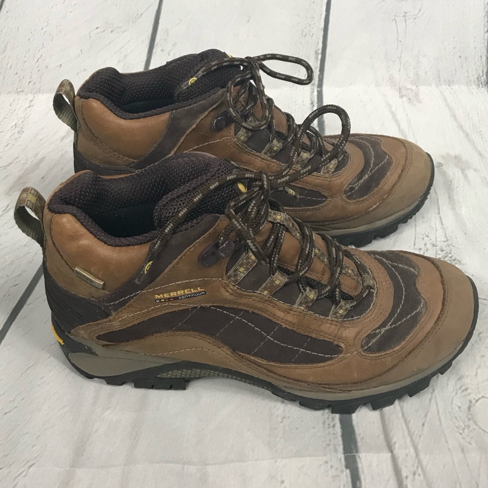 Merrell Women's Brown Lace-Up Hiking Boots